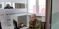 В регионах Сибири работают программы адаптации и профессиональной подготовки участников СВО - Газета Знамя