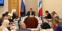 Совет по сохранению и укреплению традиционных духовно-нравственных ценностей обсудил вопросы демографии в Омской области - Газета Знамя